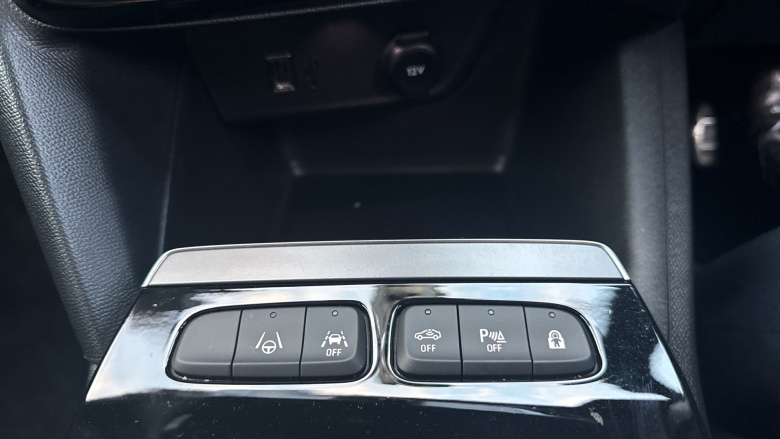 Vauxhall Mokka 100kW SRi Premium 50kWh 5dr Auto Electric Hatchback